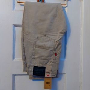 Men's Levi's ~ 34x30 ~ Khaki